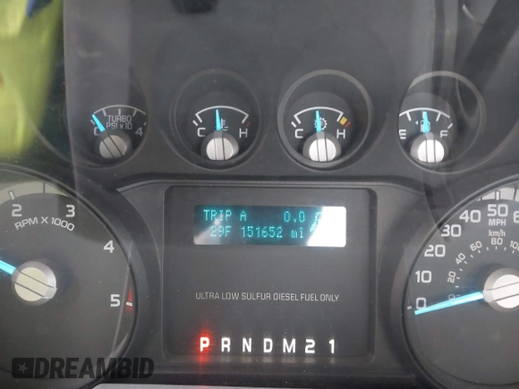 2012 Ford Super Duty F-250 SRW XL with VIN 1FTBF2AT5CEB92423, listed as a IAAI auction lot 41464036 with 151,652 mi miles. Bid and sale history available at carsss.com. Image 7.