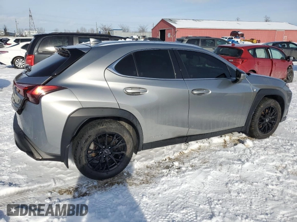 2021 Lexus UX with VIN JTHR9JBH9M2041824, listed as a Copart auction lot 88883385 with 71,190 mi miles and Clean Title. Bid and sale history available at carsss.com. Image 3.
