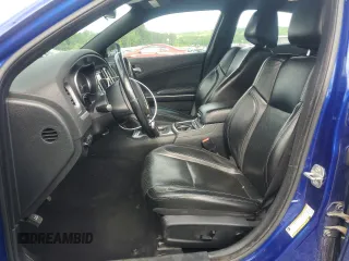 2020 Dodge Charger SXT z VIN 2C3CDXBGXLH100857, wystawiony jako Copart lot #55782515 z przebiegiem 105 046 mil mil oraz Szkoda całkowita • Salvage title. Historia ofert i sprzedaży dostępna na DreamBid. Obrazek 7.