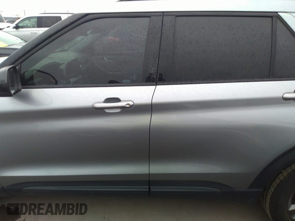 2022 Ford Explorer XLT z VIN 1FMSK8DH7NGB83988, wystawiony jako IAAI lot #41351547 z przebiegiem 60 668 mil mil oraz . Historia ofert i sprzedaży dostępna na DreamBid. Obrazek 14.