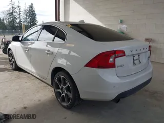 2013 Volvo S60 T6 R-Design Platinum with VIN YV1902FH2D1218127, listed as a IAAI auction lot 41901029 with 97,741 mi miles. Bid and sale history available at carsss.com. Image 3.