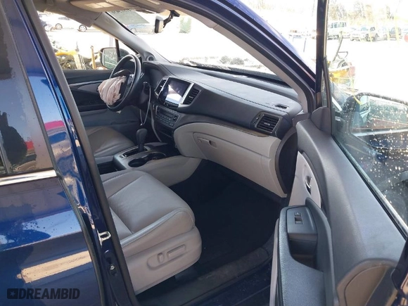 2016 Honda Pilot EX-L with VIN 5FNYF6H51GB117053, listed as a IAAI auction lot 41815436 with 89,589 mi miles. Bid and sale history available at carsss.com. Image 5.
