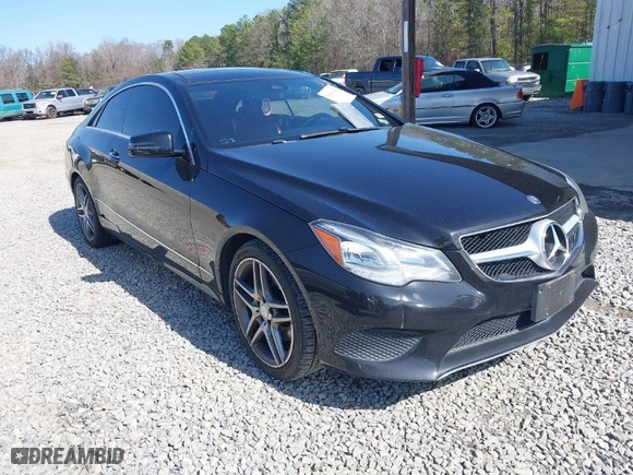 2014 Mercedes-Benz E-Class E 350 with VIN WDDKJ5KBXEF248011, listed as a IAAI auction lot 41566643 with 120,108 mi miles. Bid and sale history available at carsss.com. Image 1.