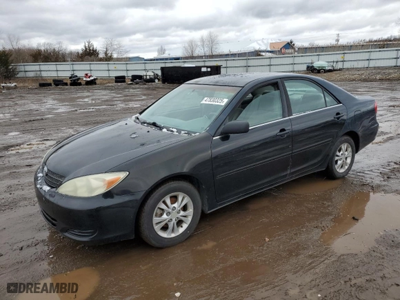 2004 Toyota Camry LE with VIN 4T1BF30KX4U079021, listed as a Copart auction lot 47830325 with 185,446 mi miles and Clean Title. Bid and sale history available at carsss.com. Image 1.