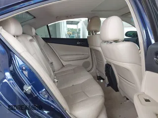 2012 Nissan Maxima SV with VIN 1N4AA5AP8CC818823, listed as a IAAI auction lot 42428594 with 107,054 mi miles and . Bid and sale history available at DreamBid. Image 8.