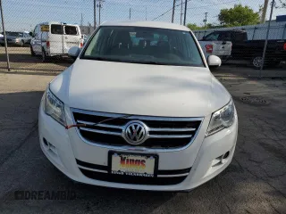 2011 Volkswagen Tiguan SE with VIN WVGBV7AX6BW525168, listed as a Copart auction lot 53824915 with 113,628 mi miles and Salvage Title. Bid and sale history available at DreamBid. Image 5.