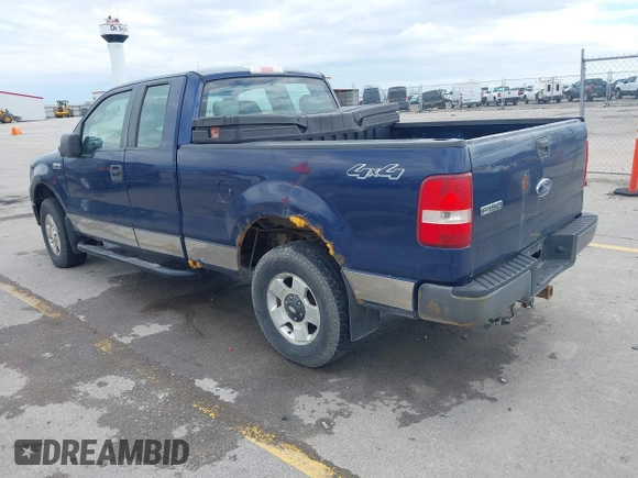 2007 Ford F-150 XLT z VIN 1FTPX14V17FB17308, wystawiony jako IAAI lot #42182220 z przebiegiem 178 669 mil mil oraz . Historia ofert i sprzedaży dostępna na DreamBid. Obrazek 3.