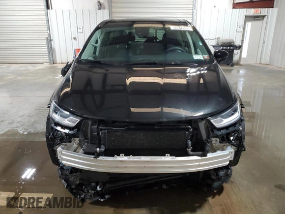 2024 Chrysler Pacifica Hybrid Select z VIN 2C4RC1S71RR102988, wystawiony jako Copart lot #59812695 z przebiegiem 56 240 mil mil oraz Czysty tytuł • Clean title. Historia ofert i sprzedaży dostępna na DreamBid. Obrazek 5.