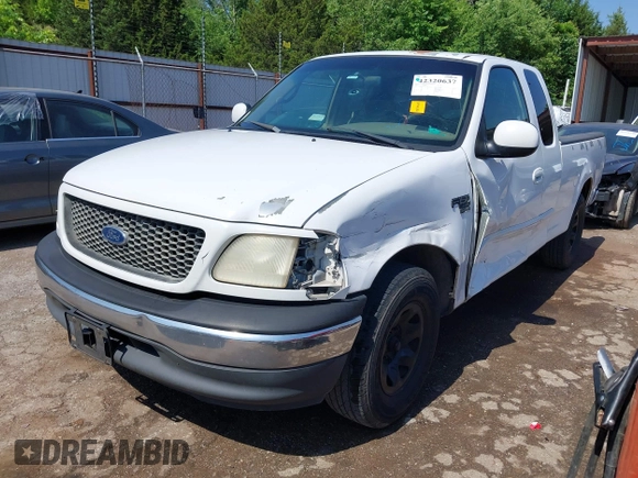 2001 Ford F-150 z VIN 1FTPX17LX1KB15016, wystawiony jako IAAI lot #42320637 z przebiegiem 567 424 mil mil oraz . Historia ofert i sprzedaży dostępna na DreamBid. Obrazek 18.