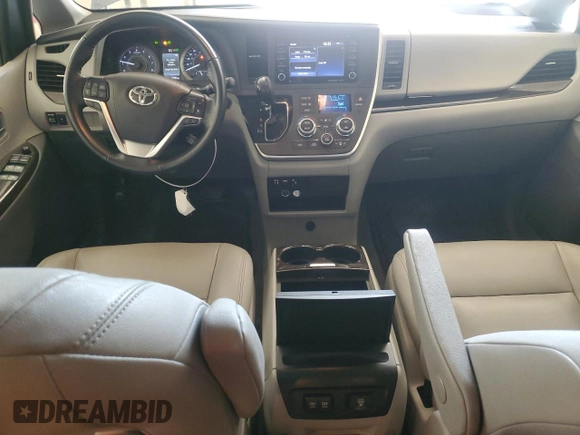 2020 Toyota Sienna XLE with VIN 5TDDZ3DC0LS237585, listed as a Copart auction lot 60913015 with 42,754 mi miles and Salvage title. Bid and sale history available at DreamBid. Image 8.