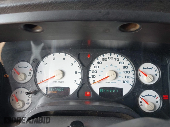 2005 Dodge 1500 SLT with VIN 1D7HA18N75S196428, listed as a IAAI auction lot 42063529 with 247,963 mi miles. Bid and sale history available at carsss.com. Image 7.