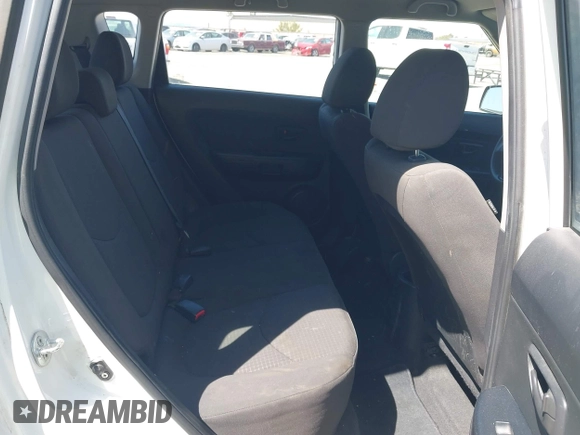 2011 Kia Soul with VIN KNDJT2A18B7335399, listed as a IAAI auction lot 42044402 with 199,371 mi miles. Bid and sale history available at carsss.com. Image 8.