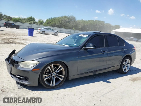 2012 BMW 3 Series 328i z VIN WBA3A5C58CF349372, wystawiony jako Copart lot #74259184 z przebiegiem Nie podano mil oraz Szkoda całkowita • Salvage title. Historia ofert i sprzedaży dostępna na DreamBid. Obrazek 1.