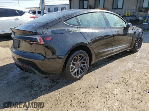 2025 Tesla Model 3 Long Range with VIN 5YJ3E1EA0SF902836, listed as a Copart auction lot 49674245 with 3,302 mi miles and Salvage Title. Bid and sale history available at DreamBid. Image 3.