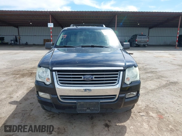 2008 Ford Explorer XLT with VIN 1FMEU73E78UA98826, listed as a IAAI auction lot 42018745 with 154,823 mi miles. Bid and sale history available at carsss.com. Image 12.