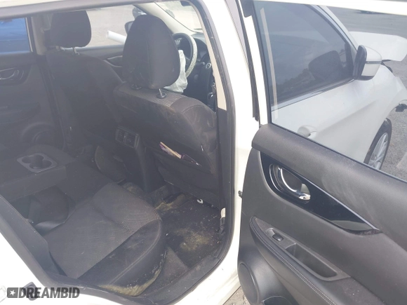 2017 Nissan Rogue Sport SV with VIN JN1BJ1CP4HW018940, listed as a IAAI auction lot 42127594 with 98,684 mi miles. Bid and sale history available at carsss.com. Image 8.