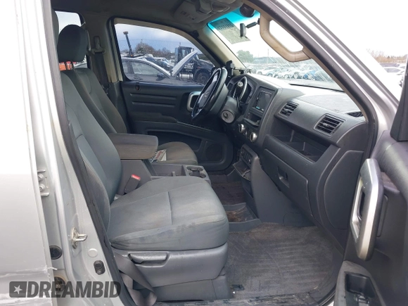 2008 Honda Ridgeline RT with VIN 2HJYK16228H517329, listed as a IAAI auction lot 41813333 with 139,828 mi miles. Bid and sale history available at carsss.com. Image 5.