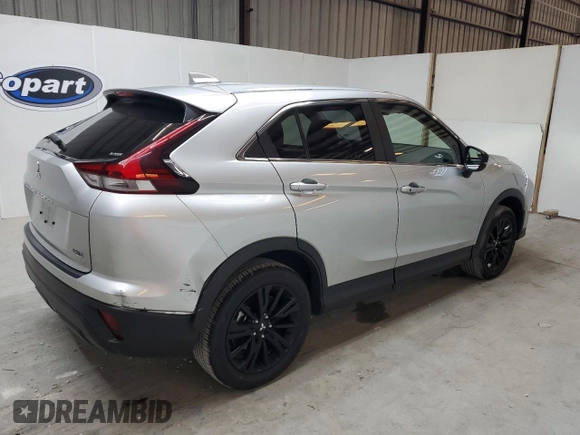2024 Mitsubishi Eclipse Cross LE with VIN JA4ATVAA8RZ078996, listed as a Copart auction lot 60201895 with 17,054 mi miles and Clean title. Bid and sale history available at DreamBid. Image 3.