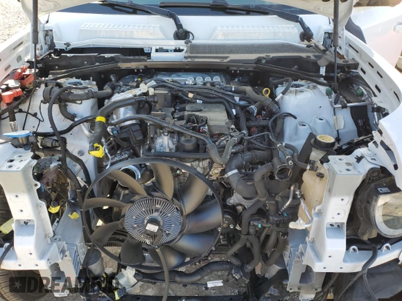 2022 Land Rover Defender SE with VIN SALEP7RU1N2091011, listed as a Copart auction lot 44146415 with 40,867 mi miles and Salvage title. Bid and sale history available at DreamBid. Image 12.