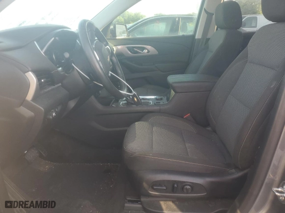 2019 Chevrolet Traverse LT Cloth with VIN 1GNERGKW8KJ305014, listed as a Copart auction lot 51271995 with 33,893 mi miles and Non Repairable. Bid and sale history available at carsss.com. Image 7.