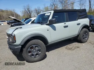 2021 Ford Bronco с VIN 1FMDE5BH0MLA87532, выставлен на аукционе Copart как лот 54229225 с пробегом 35 741 миль миль и Списание • Salvage title. История ставок и продаж доступна на DreamBid. Изображение 1.