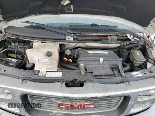 1998 GMC Savana z VIN 1GJHG39R0W1004126, wystawiony jako Copart lot #53609964 z przebiegiem 105 675 mil mil oraz Nie do naprawy • Non repairable. Historia ofert i sprzedaży dostępna na DreamBid. Obrazek 12.