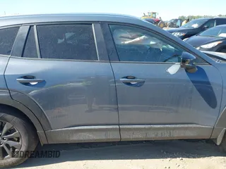 2024 Mazda CX-50 S Select z VIN 7MMVABAM5RN192435, wystawiony jako IAAI lot #42136137 z przebiegiem 6721 mil mil oraz . Historia ofert i sprzedaży dostępna na DreamBid. Obrazek 14.