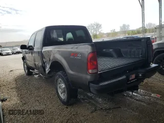 2006 Ford F-250 XL with VIN 1FTSW21P76ED52440, listed as a Copart auction lot 42009945 with 197,908 mi miles and Salvage title. Bid and sale history available at DreamBid. Image 2.