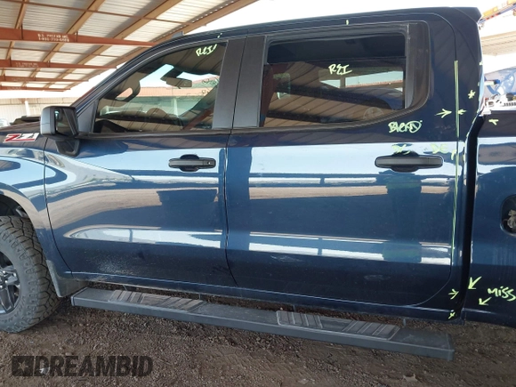 2021 Chevrolet Silverado 1500 Custom Trail Boss with VIN 1GCPYCEF8MZ364271, listed as a IAAI auction lot 41997034 with 37,574 mi miles and . Bid and sale history available at DreamBid. Image 14.