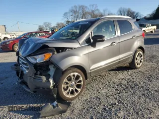 2019 Ford EcoSport Titanium with VIN MAJ3S2KE8KC307483, listed as a Copart auction lot 43940135 with 77,883 mi miles and Salvage Title. Bid and sale history available at DreamBid. Image 1.