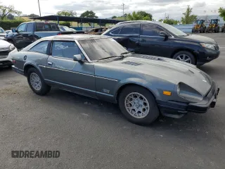 1983 Datsun 280ZX z VIN JN1CZ06S1DX700637, wystawiony jako Copart lot #53893855 z przebiegiem 93 909 mil mil oraz Tytuł czysty. Historia ofert i sprzedaży dostępna na DreamBid. Obrazek 4.