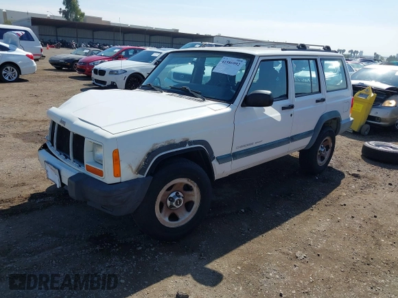 2001 Jeep Cherokee Sport with VIN 1J4FT48S81L507558, listed as a IAAI auction lot 41586992 with 279,132 mi miles. Bid and sale history available at carsss.com. Image 2.