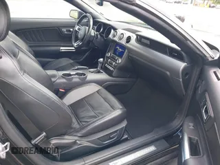 2022 Ford Mustang EcoBoost z VIN 1FATP8UH7N5124631, wystawiony jako IAAI lot #42322481 z przebiegiem 57 502 mil mil oraz . Historia ofert i sprzedaży dostępna na DreamBid. Obrazek 5.