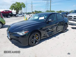 2017 Alfa Romeo Giulia Ti with VIN ZARFAEEN5H7545113, listed as a IAAI auction lot 41919103 with 62,182 mi miles. Bid and sale history available at carsss.com. Image 2.