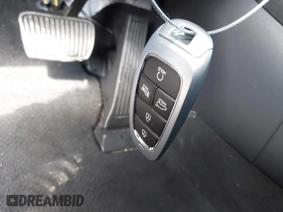 2023 Hyundai Tucson SEL with VIN 5NMJFCAE7PH283232, listed as a IAAI auction lot 39676223 with 7,893 mi miles and . Bid and sale history available at DreamBid. Image 11.