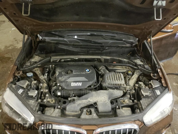 2016 BMW X1 xDrive28i with VIN WBXHT3C39G5E55868, listed as a Copart auction lot 70406082 with 0 mi miles. Bid and sale history available at carsss.com. Image 13.