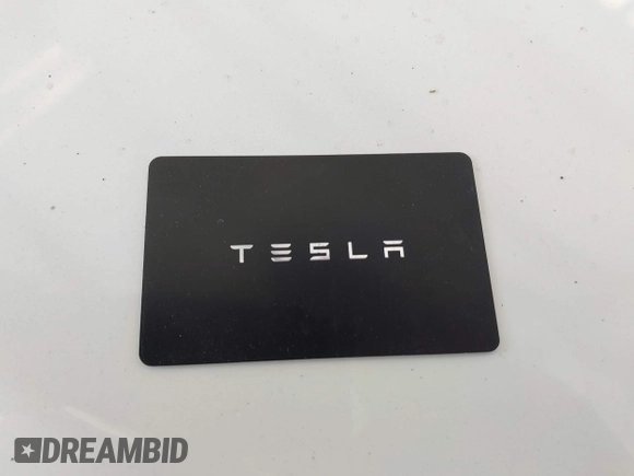 2025 Tesla Model 3 Long Range with VIN 5YJ3E1EA1SF923548, listed as a IAAI auction lot 42046257 with 3,979 mi miles and . Bid and sale history available at carsss.com. Image 11.