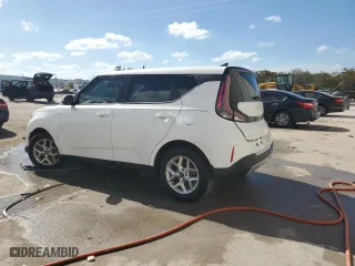 2025 Kia Soul LX with VIN KNDJ23AU4S7926803, listed as a Copart auction lot 45175715 with 4,194 mi miles and Salvage Title. Bid and sale history available at carsss.com. Image 2.
