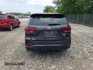 2019 Kia Sorento LX z VIN 5XYPG4A57KG486895, wystawiony jako Copart lot #58470815 z przebiegiem 151 217 mil mil oraz Czysty tytuł • Clean title. Historia ofert i sprzedaży dostępna na DreamBid. Obrazek 6.