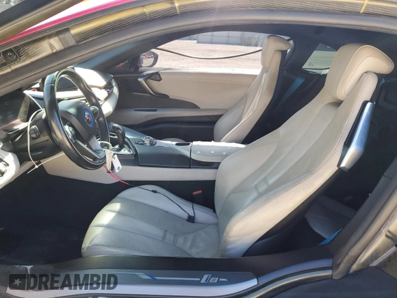 2015 BMW i8 with VIN WBY2Z2C5XFV674362, listed as a Copart auction lot 77100464 with 67,061 mi miles and Clean Title. Bid and sale history available at carsss.com. Image 7.
