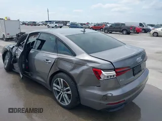2021 Audi A6 Premium Plus z VIN WAUE3AF21MN046096, wystawiony jako IAAI lot #42140968 z przebiegiem 56 753 mil mil oraz . Historia ofert i sprzedaży dostępna na DreamBid. Obrazek 17.