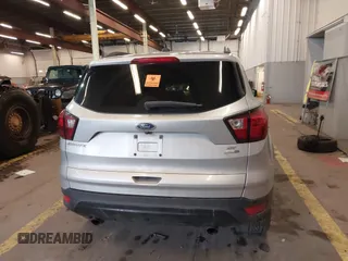 2019 Ford Escape SE z VIN 1FMCU9GD4KUB06392, wystawiony jako IAAI lot #41841682 z przebiegiem 92 488 mil mil oraz . Historia ofert i sprzedaży dostępna na DreamBid. Obrazek 15.