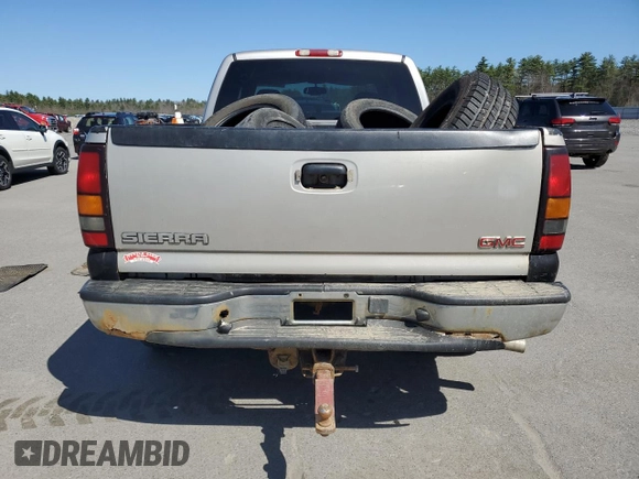 2004 GMC Sierra 1500 SLE z VIN 2GTEK19T741141547, wystawiony jako Copart lot #54749745 z przebiegiem 202 598 mil mil oraz Szkoda całkowita • Salvage title. Historia ofert i sprzedaży dostępna na DreamBid. Obrazek 6.