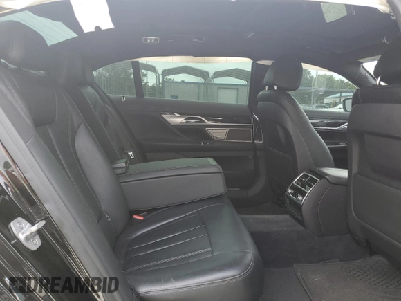 2019 BMW 7 Series 740i xDrive with VIN WBA7E4C51KGV28443, listed as a Copart auction lot 54751395 with 0 mi miles and Clean Title. Bid and sale history available at carsss.com. Image 10.