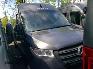 2021 Mercedes-Benz Sprinter with VIN W1W9ED3Y5MT069700, listed as a Copart auction lot 53903444 with 20,939 mi miles and Clean Title. Bid and sale history available at DreamBid. Image 1.