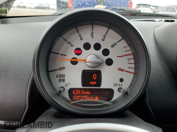 2013 MINI Countryman z VIN WMWZB3C53DWM31457, wystawiony jako Copart lot #55528885 z przebiegiem 137 279 mil mil oraz Szkoda całkowita • Salvage title. Historia ofert i sprzedaży dostępna na DreamBid. Obrazek 9.