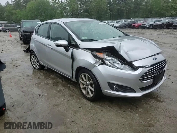 2015 Ford Fiesta SE z VIN 3FADP4EJ2FM200721, wystawiony jako Copart lot #58265735 z przebiegiem Nie podano mil oraz Czysty tytuł • Clean title. Historia ofert i sprzedaży dostępna na DreamBid. Obrazek 13.