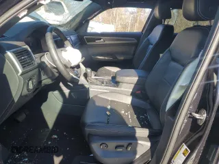 2023 Volkswagen Atlas SE с VIN 1V2LC2CA7PC219081, выставлен на аукционе Copart как лот 41369365 с пробегом 12 941 миль миль и Списание • Salvage title. История ставок и продаж доступна на DreamBid. Изображение 7.