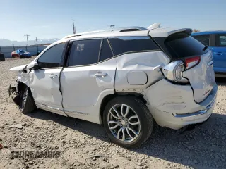 2024 GMC Terrain Denali with VIN 3GKALXEG0RL277097, listed as a Copart auction lot 58231675 with 22,604 mi miles and Clean title. Bid and sale history available at DreamBid. Image 2.