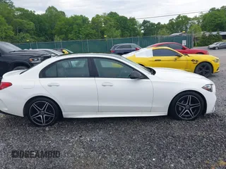 2022 Mercedes-Benz C 300 z VIN W1KAF4HB9NR043468, wystawiony jako IAAI lot #42317926 z przebiegiem 73 248 mil mil oraz . Historia ofert i sprzedaży dostępna na DreamBid. Obrazek 13.